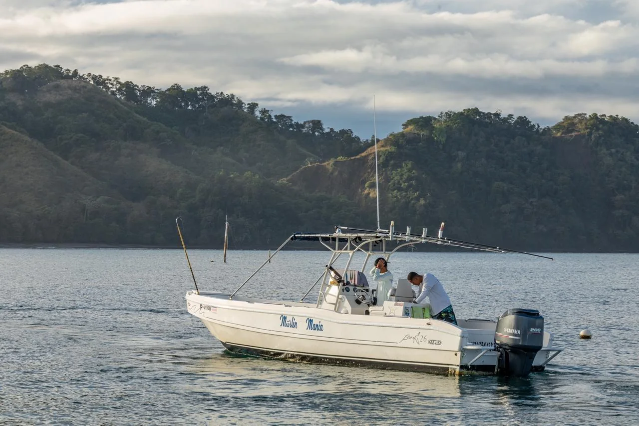 28' Panga fishing charter boat