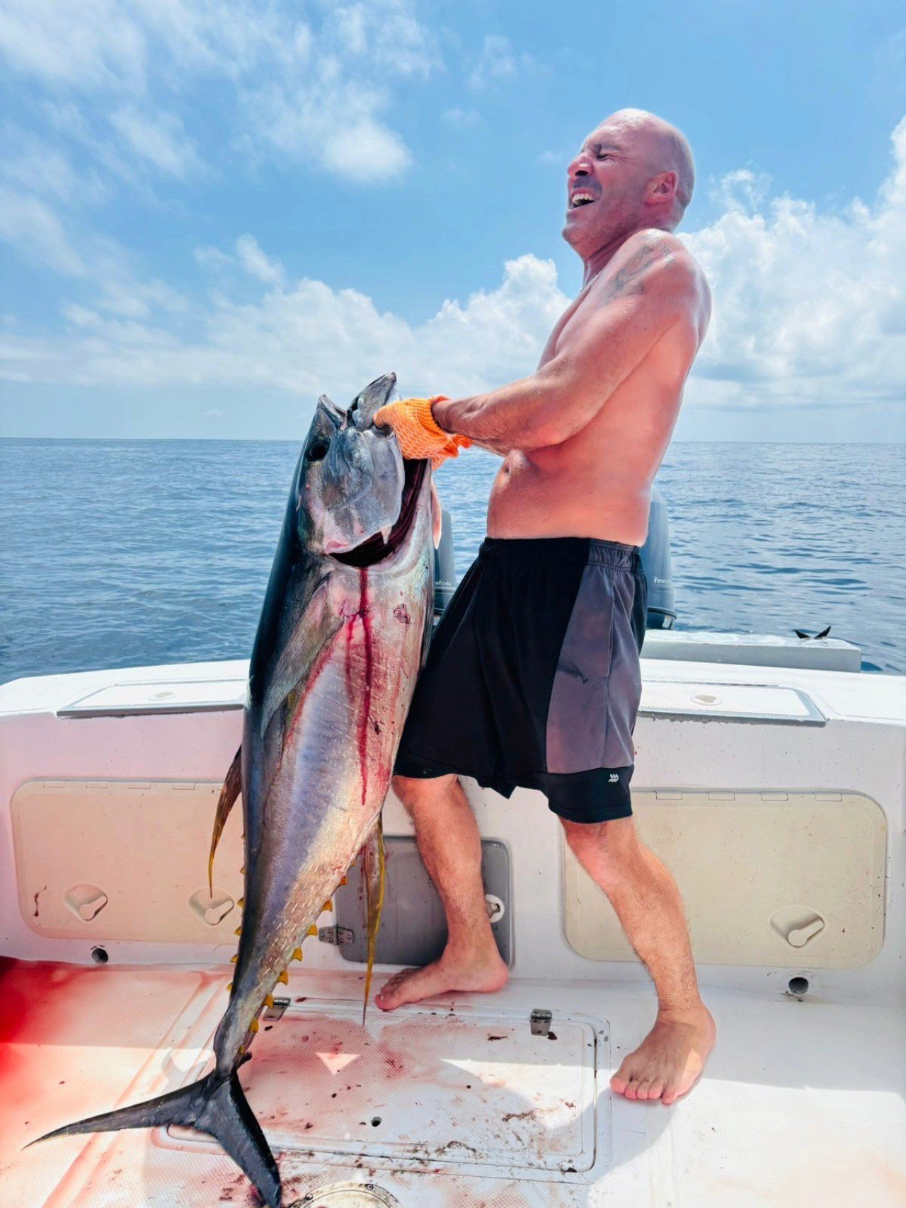 Tuna Catch Jaco Costa Rica 4 Guest with tuna during a Wahoo Sportfishing Jaco offshore fishing charter in Costa Rica